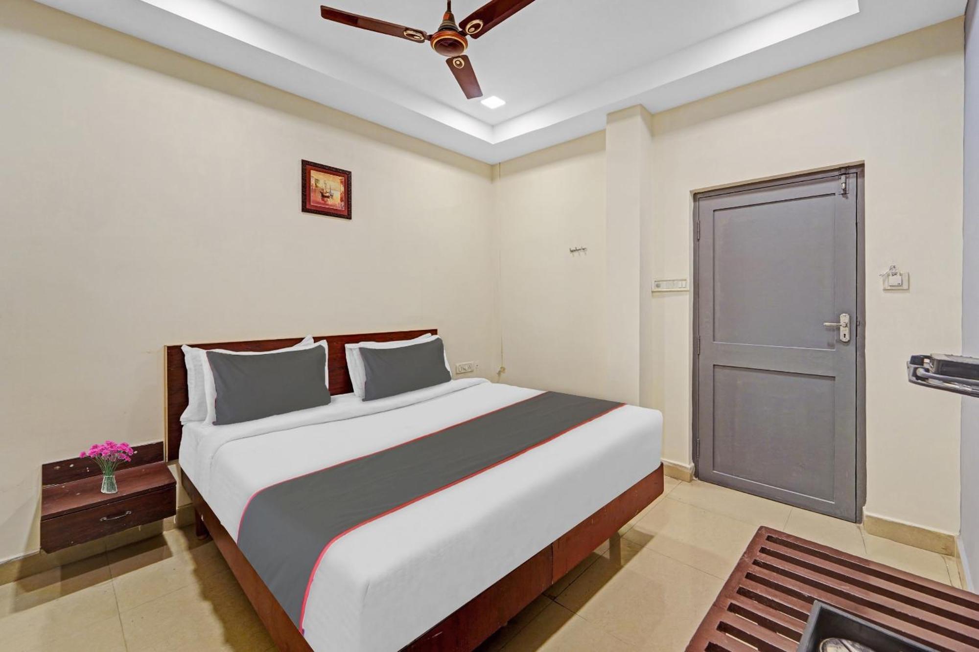 Super Townhouse G Silver Hotels Mount Road Chennai Exterior foto